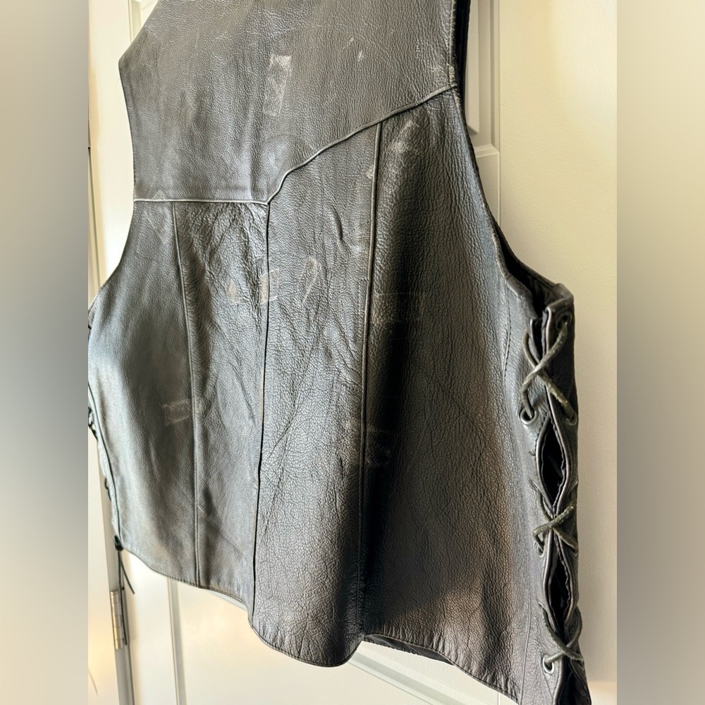 Hot Leathers Vest - Picture 2 of 4
